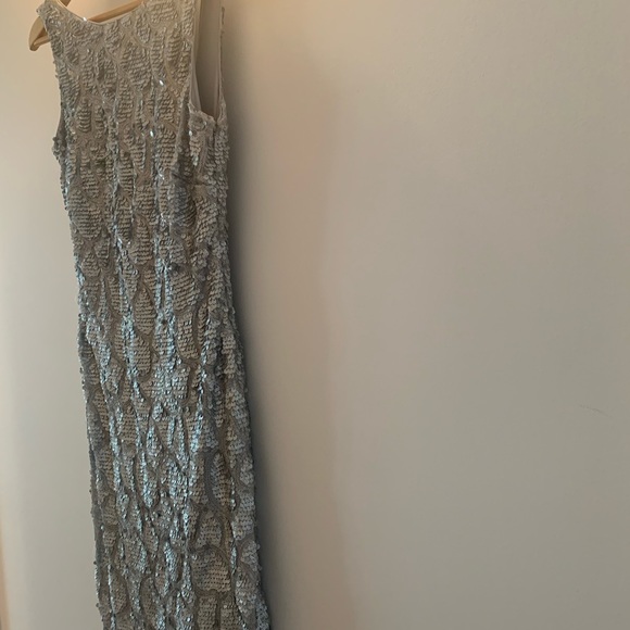 Gorgeous Sequin cocktail Badgley Mischka - Picture 3 of 5